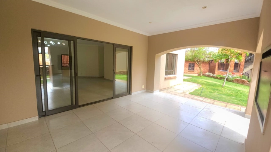 To Let 3 Bedroom Property for Rent in Landsmeer Residential Estate North West